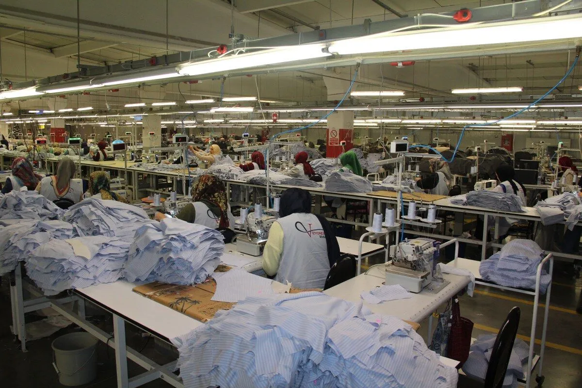 Vizyoner Moda Giyim AS İnebolu'nun yeni istihdam kapısı oldu